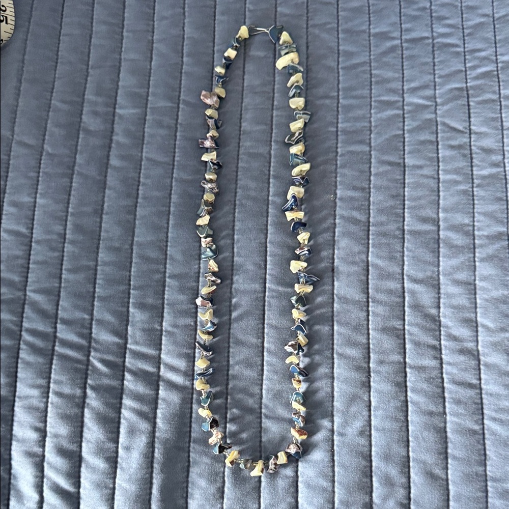 Vintage Hawaiian Colorful shell Necklace